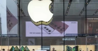 أبل تتلقى ضربة قضائية فى بريطانيا وتواجه تصعيدا قانونيا فى أوروبا