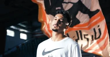 أحمد شريف يقترب من العودة لتعزيز صفوف الزمالك في السوبر اقتراب جاهزية أحمد شريف لتدعيم الزمالك فى السوبر المحلي