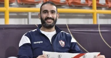 إدارى الزمالك: تعنت شخصى من الطائرة ضدى.. والاتحاد: التعامل باللائحة