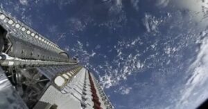 سبيس إكس تطلق 29 قمرا صناعيا من ستارلينك إلى المدار من فلوريدا