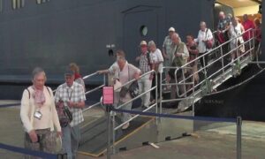 ميناء الإسكندرية يستقبل ثلاث سفن سياحية خلال أسبوع