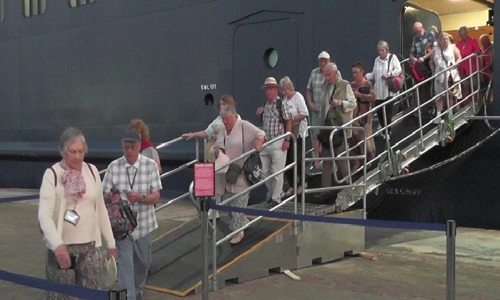 ميناء الإسكندرية يستقبل ثلاث سفن سياحية خلال أسبوع