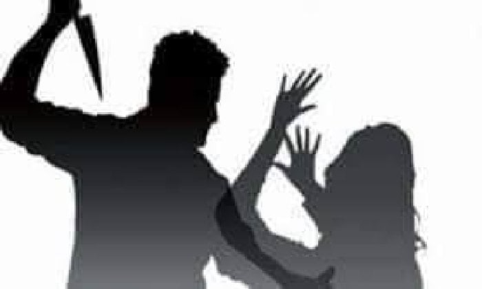 القبض على زوج بتهمة تعذيب زوجته حتى الموت داخل شقتهما بالإسكندرية