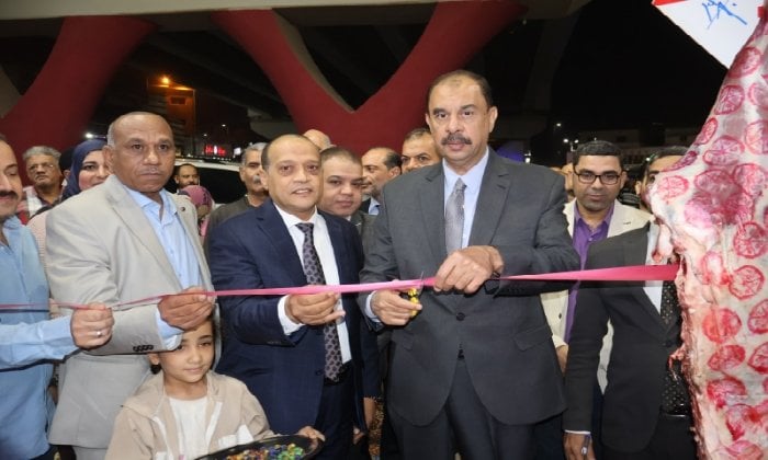 محافظ سوهاج يفتتح منفذ بيع اللحوم بسعر ٣٠٠ جنيه للكيلو