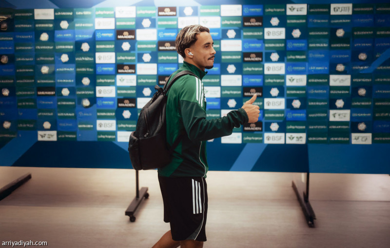 أمام الرياض.. الأهلي يبدأ بهجوم رباعي
                                                2025.10.30 | 08:07 pm
                                                يرمي فريق الأهلي الأول لكرة القدم بقوته الهجومية الضاربة أمام الرياض، ضيفه مساء الخميس ضمن سابع جولات دوري روشن السعودي، معتمدًا من البداية على رباعي أمامي يشمل الجناحين الجزائري رياض محرز، والبرازيلي ماتيوس  ...