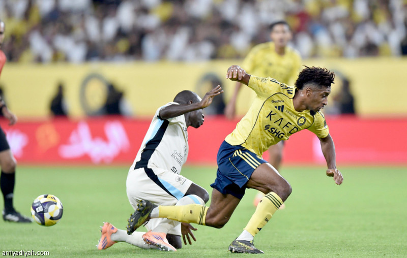 «الأول بارك».. ساحة سقوط النصر سنويا في الكأس
                                                2025.10.29 | 12:40 am
                                                تحوَّل ملعب «الأول بارك»، معقل فريق النصر الأول لكرة القدم، إلى مسرح لخروجه سنويًا من بطولة كأس الملك.
وغادر الفريق البطولة، الثلاثاء، بعد خسارته أمام الاتحاد 1ـ2، على أرضية «الأول بارك» في الدور ثمن النهائي.
وبات الملعب ...