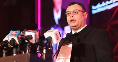 الإسكان: إتاحة السداد الإلكتروني لعدادات المياه من خلال تطبيق هاتف محمول.. انفو جراف