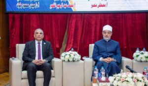 الدكتور نظير عياد: أدعو الشباب أن يكونوا دعاة خير وسلام بوعي فكري وبصيرة