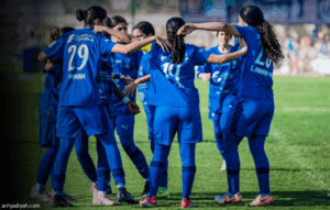 ممتاز الناشئات.. الهلال يكتسح النصر بـ13 هدفا
                                                2025.10.31 | 07:38 pm
                                                اكتسح فريق الهلال للناشئات تحت 17 عامًا لكرة القدم نظيره النصر بنتيجة 13-0 في المواجهة التي جرت على ملعب كلية العناية، الجمعة ضمن الجولة الثانية من منافسات الدوري الممتاز.
ونالت دانة الضحيان لاعبة الأزرق النصيب الأكبر من  ... ممتاز الناشئات.. الهلال يكتسح النصر بـ13 هدفا
                                                2025.10.31 | 07:38 pm
                                                اكتسح فريق الهلال للناشئات تحت 17 عامًا لكرة القدم نظيره النصر بنتيجة 13-0 في المواجهة التي جرت على ملعب كلية العناية، الجمعة ضمن الجولة الثانية من منافسات الدوري الممتاز.
ونالت دانة الضحيان لاعبة الأزرق النصيب الأكبر من  ...