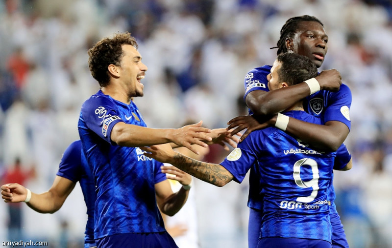 الهلال والشباب يتواجهان مجددًا بعد تغييرات دراماتيكية في نتائج المباريات 5 مرات ..الوقت القاتل يُغيّر نتيجة الهلال والشباب
                                                2025.10.31 | 02:31 pm
                                                غيّرت أهداف الدقيقة الأخيرة وما بعدها مسار نقاط خمس من مباريات فريق الهلال الأول لكرة القدم ونظيره الشباب في دوري المحترفين الذي استحدث صيف 2008.
وجمعت 34 مباراة بين الطرفين في البطولة، وسيتواجهان فيها للمرة الـ 35، الجمعة، ...