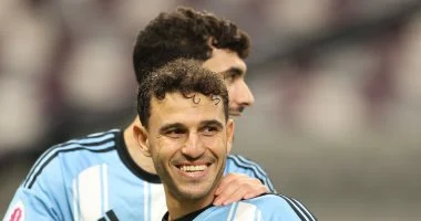 الوكرة يتفوق على قطر بهدف قاتل بعد مشاركة مميزة من الوكرة يهزم قطر بهدف قاتل بمشاركة حمدي فتحي