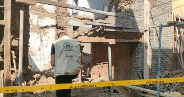 التحقيق في انهيار جزئي لواجهة منزل مسجل بقائمة الآثار الإسلامية بالأقصر