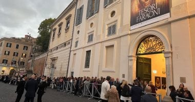 آلاف الزائرين يتوافدون على معرض كنوز الفراعنة بإيطاليا.. صور