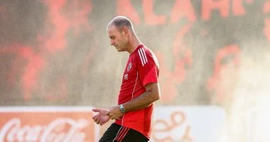 توروب يتسلح بخطة أرسنال وأرتيتا لإحياء قوة هجوم الأهلى