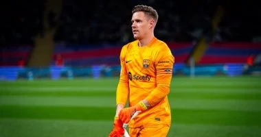 تير شتيجن يقترب من الدوري الإنجليزي