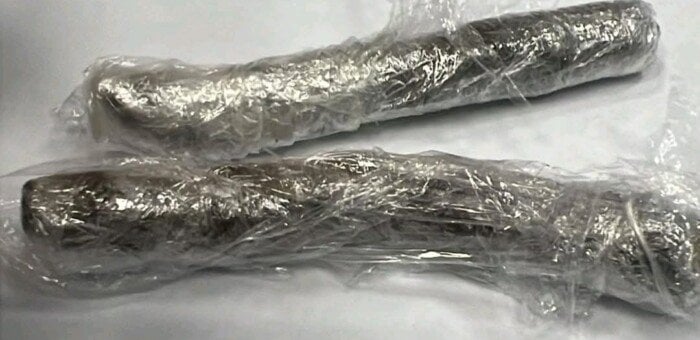 جمارك مطار الغردقة تحبط محاولة تهريب كمية من مخدر الحشيش