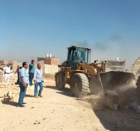 حملة مكبرة لإزالة التعديات واسترداد أراضي الدولة بأبو تشت في قنا