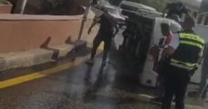 إصابة 8 أشخاص في حادث تصادم سيارتين بقنا