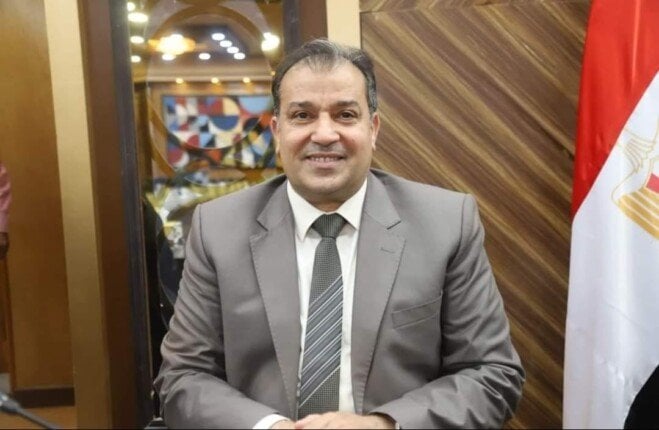 رئيس جامعة قنا يشارك كلية الهندسة الأزهرية احتفالات أكتوبر المجيدة