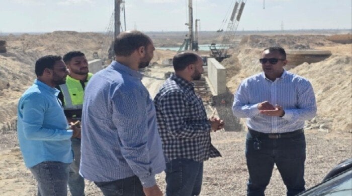 رئيس جهاز العلمين الجديدة يتفقد أعمال البحيرات وبوغاز نيو مارينا ويؤكد: 94% نسبة الإنجاز
