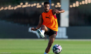 الهلال يترقب سالم.. وألجواسيل يؤجّل القرار
                                                2025.10.31 | 12:07 am
                                                يُجري الدولي السعودي سالم الدوسري، قائد فريق الهلال الأول لكرة القدم، اختبارات لياقيةً، الجمعة، للتأكُّد من مشاركته أساسيًّا في اللقاء أمام الشباب، ضمن سابع جولات دوري روشن السعودي، وفق مصادرَ خاصَّة بـ «الرياضية».
 ...