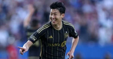 شاهد.هدف سون المُتوج بلقب الأفضل في الدوري الأمريكي 2025