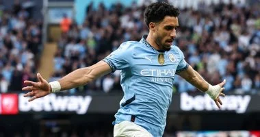 عمر مرموش يطارد أول أهدافه مع مانشستر سيتي فى مواجهة سوانزي