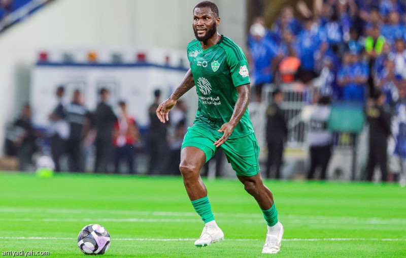 الأهلي.. كيسيه يعود ومحرز انتظار
                                                2025.10.29 | 10:24 pm
                                                تلقى فريق الأهلي الأول لكرة القدم دفعة مهمة قبل مواجهة الرياض، الخميس، بعد مشاركة الإيفواري فرانك كيسيه لاعب الوسط في التدريبات الجماعية، الأربعاء وفق مصادر خاصة بـ«الرياضية».
ووفقًا للمصادر ذاتها، فإن الدولي  ...