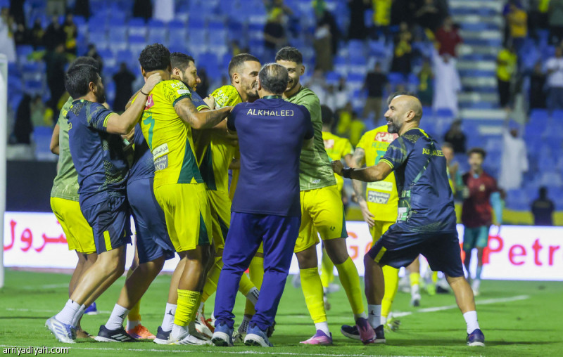 بالتعاون.. الخليج يكتب الحضور الثاني في ربع النهائي
                                                2025.10.27 | 09:09 pm
                                                بلغ فريق الخليج الأول لكرة القدم دور ربع النهائي من كأس خادم الحرمين الشريفين للمرة الثانية تاريخيًا بعد أن تغلب على نظيره التعاون عبر ركلات الترجيح 5ـ3، الإثنين، ضمن دور الـ16 من كأس خادم الحرمين الشريفين على ملعب الأمير ...