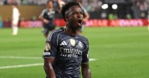 فينسيوس يعتذر لـ ريال مدريد وألونسو بعد أزمة الكلاسيكو