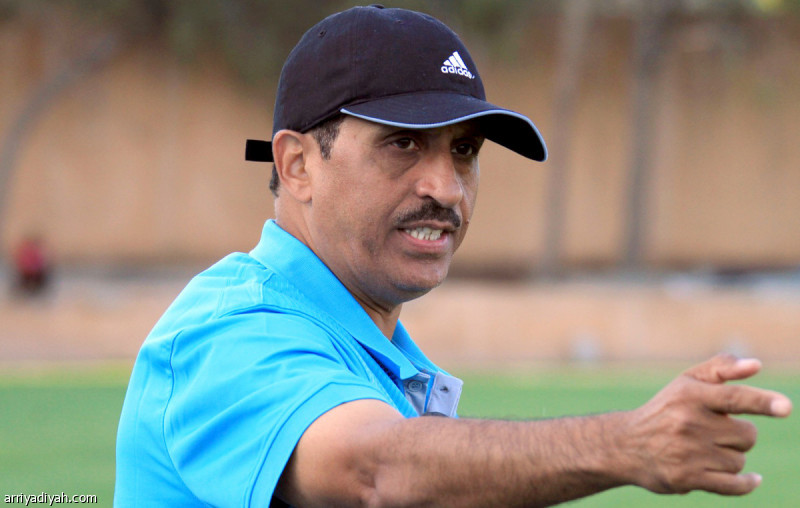 كميخ: 3 أسماء ترجّح النصر
                                                2025.10.28 | 03:53 pm
                                                رشَّح علي كميخ، نجم ومدرب فريق النصر الأول لكرة القدم سابقًا، الأصفر العاصمي للفوز على الاتحاد، الثلاثاء، في قمة ثمن نهائي كأس الملك، مشيرًا إلى حالة «التكامل» التي يتمتَّع بها خلال الموسم الجاري.
ونوَّه كميخ، عبر  ...