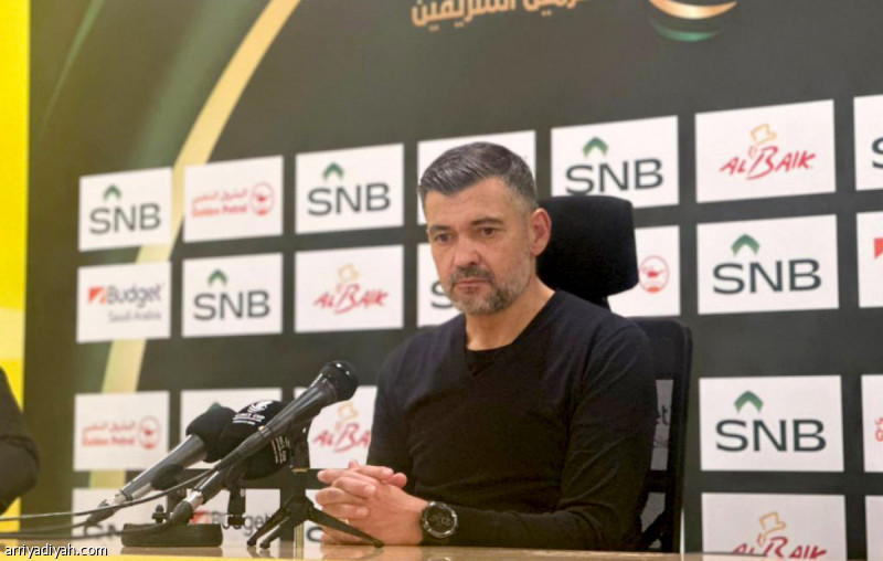 كونسيساو: أعمل تحت الضغط.. وجيسوس مدرب تاريخي
                                                2025.10.29 | 12:18 am
                                                عدَّ البرتغالي سيرجيو كونسيساو، مدرب فريق الاتحاد الأول لكرة القدم، الفوز على النصر، الثلاثاء، ثمرة الإعداد جيدًا للمباراة، مبديًا امتعاضه من الأداء التحكيمي خلال «الكلاسيكو» الذي انتهى بفوز النمور 2ـ1 وعبورهم إلى ربع ...