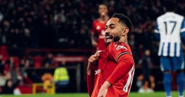 مانشستر يونايتد يحقق الفوز الثالث على التوالى أمام برايتون.. فيديو