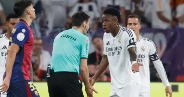 مواعيد مباريات اليوم.. كلاسيكو الريال ضد برشلونة وأستون فيلا مع مان سيتى