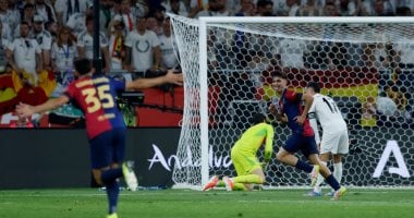 مواعيد مباريات اليوم الأحد 26 - 10 - 2025 فى ملاعب العالم والقنوات الناقلة