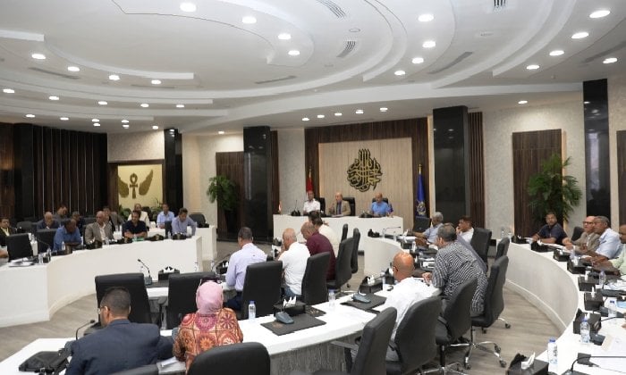 محافظ أسوان: استرداد حق الدولة واجب وطني لا يقبل التأجيل