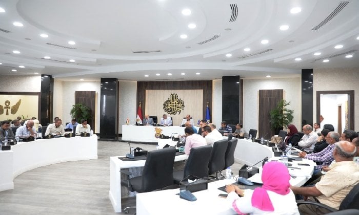 محافظ أسوان يمنح مهلة أخيرة لتقنين أوضاع أراضى الدولة حتى نهاية أكتوبر