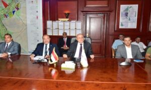 محافظ الأقصر يعتمد أعمال لجنة تقسيم المناطق المؤجرة