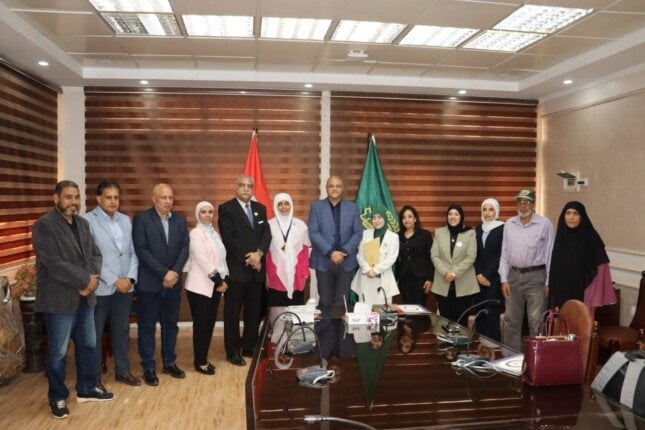 محافظ القليوبية يكرم «بسملة وتغريد» بعد فوزهما في تحدي القراءة العربي