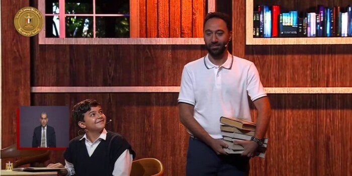 قدم عرضا مسرحيا عن «تاريخ سيناء».. محمد سلام يتألق في احتفالية «وطن السلام»