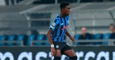 مدافع نيجيرى يقترب من تمثيل منتخب إيطاليا فى توقف نوفمبر