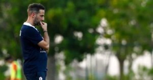 كل ما تريد معرفته عن مصير فيريرا فى الزمالك بعد التعادل مع البنك الأهلي كل ما تريد معرفته عن مصير فيريرا فى الزمالك بعد التعادل مع البنك الأهلي