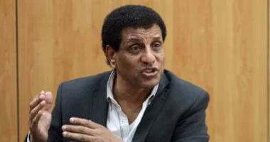 كيف تحول والد فاروق جعفر من تشجيع الأهلى للزمالك.. اليوم عيد ميلاده؟