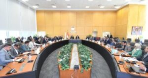 وزير الإسكان يبحث مع رئيس جهاز مستقبل مصر للتنمية المستدامة عددًا من ملفات العمل