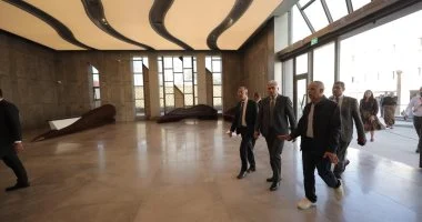 وزير السياحة يواصل متابعة الاستعدادات الختامية لافتتاح المتحف المصري الكبير وزير السياحة يتابع الاستعدادات النهائية لافتتاح المتحف المصري الكبير