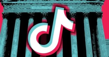 أب يطالب بإسقاط حضانة مطلقته بسبب ظهور ابنته فى فيديوهات تيك توك