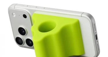 أبل تدعم ذوى الإعاقة بأداة MagSafe جديدة.. تفاصيل