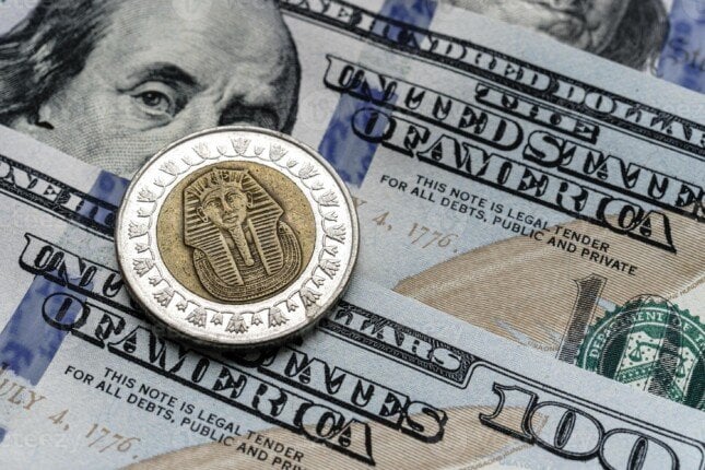 سعر الدولار مقابل الجنيه اليوم الجمعة 7 نوفمبر 2025.. «استقرار الأخضر»