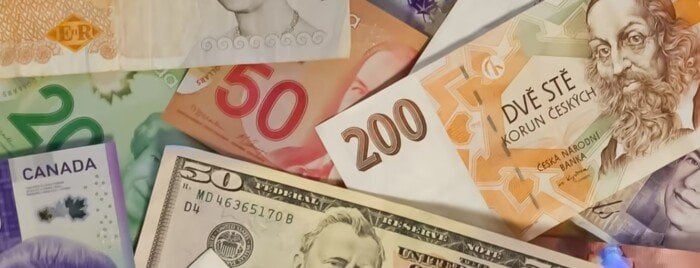 أسعار العملات العربية والأجنبية اليوم الإثنين 3 نوفمبر 2025