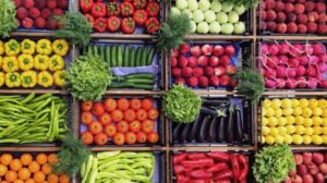 التفاح بكام؟.. أسعار الفاكهة والخضراوات اليوم الثلاثاء 25 نوفمبر 2025